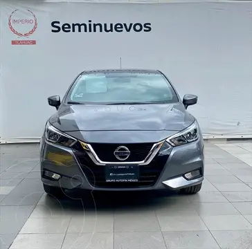 foto Nissan Versa Advance usado (2021) color Gris Oscuro precio $299,000
