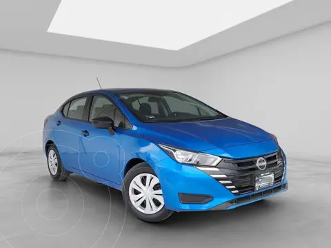 Nissan Versa Advance usado (2024) color Azul precio $292,900