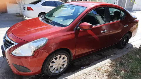 Nissan Versa Sense Aut usado (2015) color Rojo precio $145,000
