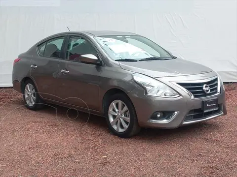 foto Nissan Versa Advance usado (2017) color Gris Oscuro precio $225,000