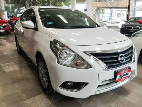 Nissan Versa Advance usado (2018) color Blanco precio $190,000