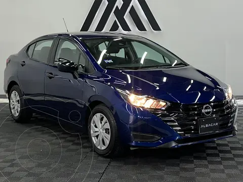 Nissan Versa Sense Aut usado (2024) color Azul precio $276,999