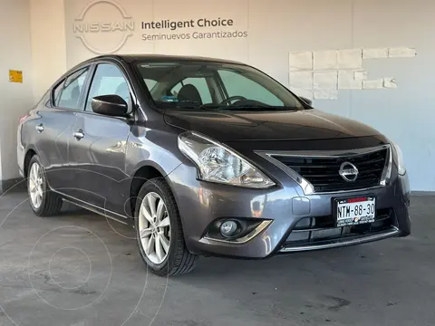Nissan Versa Advance usado (2015) color Gris Oscuro precio $169,800