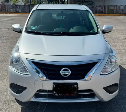Nissan Versa Drive usado (2019) color Plata precio $178,000