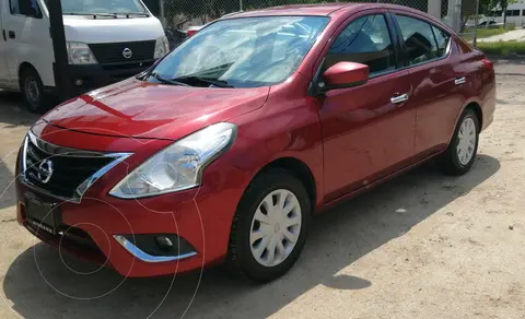 Nissan Versa Sense usado (2018) color Rojo precio $179,000