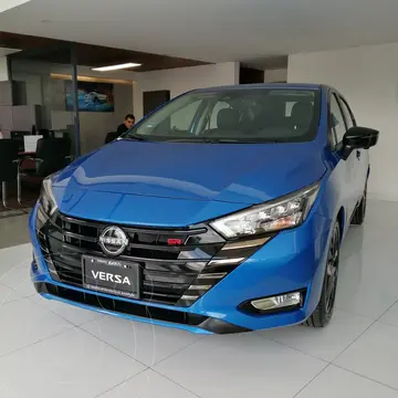 Nissan Versa SR nuevo color Azul Cobalto precio $409,900