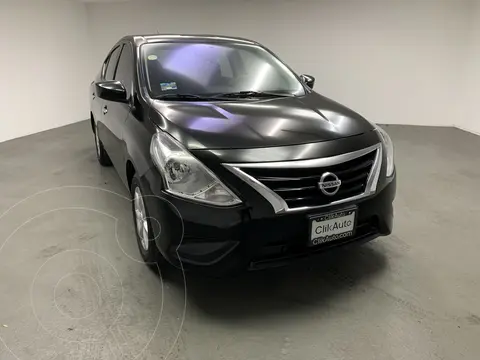 Nissan Versa Sense Aut usado (2019) color Negro financiado en mensualidades(enganche $36,000 mensualidades desde $5,600)