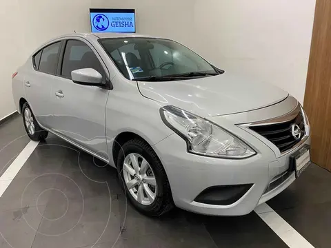 Nissan Versa Sense usado (2019) color Plata precio $229,000