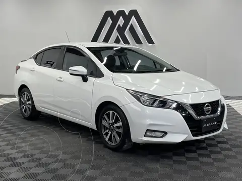 Nissan Versa Advance usado (2021) color Blanco precio $259,900