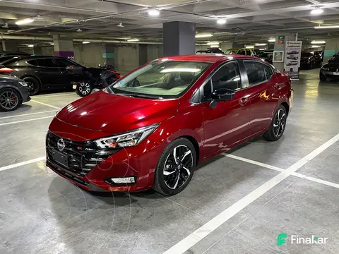 Nissan Versa SR usado (2024) color Rojo precio $359,000