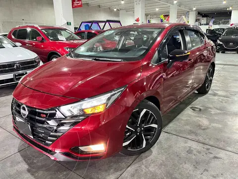 Nissan Versa SR usado (2024) color Rojo financiado en mensualidades(enganche $103,550 mensualidades desde $7,922)