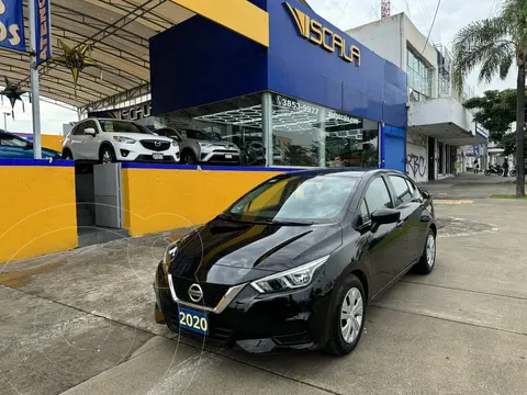 Nissan Versa Sense Aut usado (2020) color Negro financiado en mensualidades(enganche $82,486 mensualidades desde $5,492)