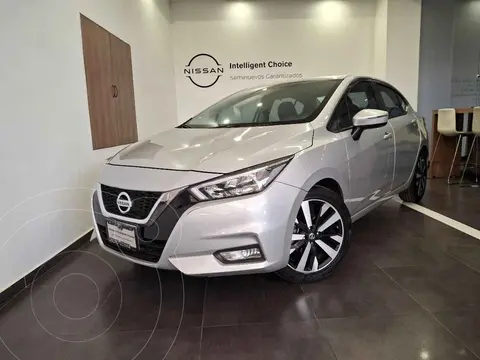 Nissan Versa Exclusive Aut usado (2022) color Plata financiado en mensualidades(enganche $70,400 mensualidades desde $6,945)