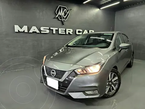 Nissan Versa Advance usado (2022) color Gris Oscuro precio $288,000