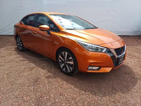 Nissan Versa Platinum Aut usado (2021) color Naranja precio $329,000