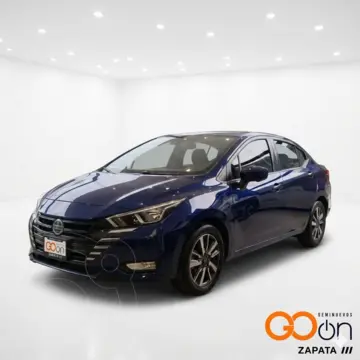 Nissan Versa Advance usado (2025) color NISRAYAZUL COBALTO precio $335,000