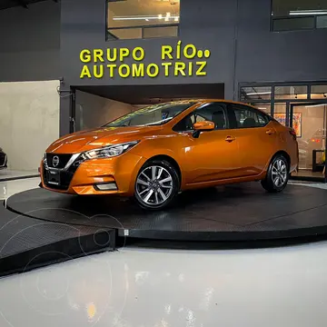 Nissan Versa Advance usado (2020) color Naranja precio $269,000