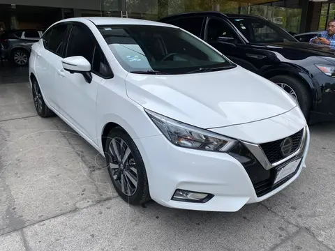 Nissan Versa Exclusive Aut usado (2021) color Blanco financiado en mensualidades(enganche $62,000 mensualidades desde $8,266)
