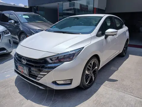 Nissan Versa Exclusive Aut usado (2023) color Blanco financiado en mensualidades(enganche $91,288 mensualidades desde $6,981)