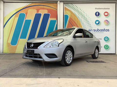 foto Nissan Versa Sense Aut usado (2018) color Plata precio $158,000