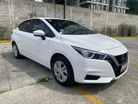 Nissan Versa Sense usado (2021) color Blanco precio $235,000