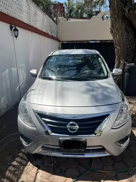 Nissan Versa Exclusive Aut usado (2016) color Plata precio $170,000