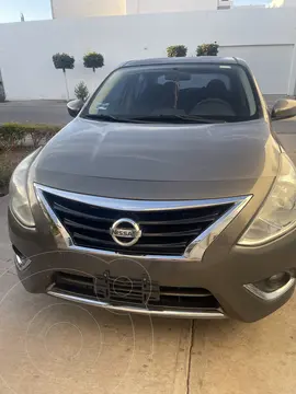 Nissan Versa Advance Aut usado (2016) color Gris precio $135,000