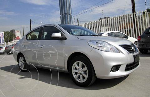 foto Nissan Versa Advance Aut usado (2013) color Gris precio $125,990