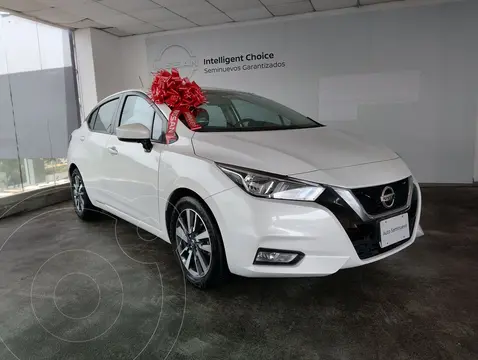 foto Nissan Versa Advance Aut usado (2022) color Blanco precio $289,800