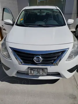 Nissan Versa Sense usado (2015) color Blanco precio $161,064