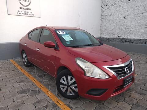 Nissan Versa Sense usado (2015) color Rojo precio $154,900