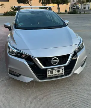 Nissan Versa Advance usado (2021) color Plata precio $280,000