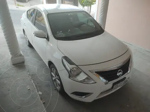 Nissan Versa Advance Aut usado (2017) color Blanco precio $185,000