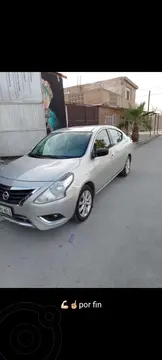 Nissan Versa Advance Aut usado (2015) color Gris precio $145,000