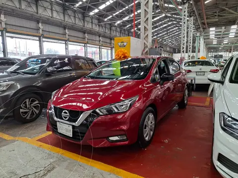 Nissan Versa Advance Aut usado (2022) color Rojo Scarlet financiado en mensualidades(enganche $62,000 mensualidades desde $5,500)