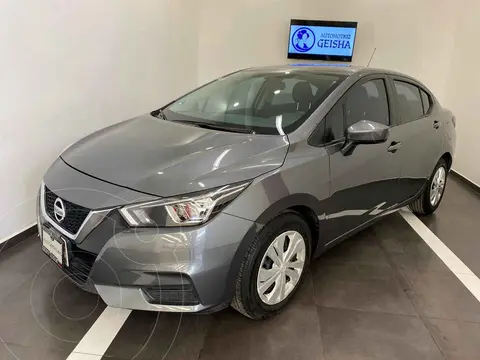 Nissan Versa Sense Aut usado (2021) color Gris precio $285,000