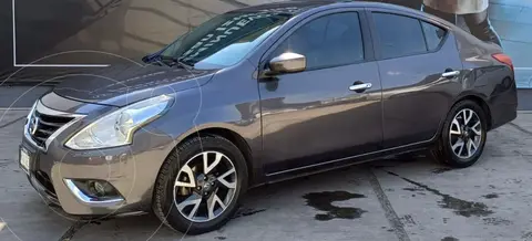 Nissan Versa Advance usado (2019) color Gris Oscuro precio $229,999