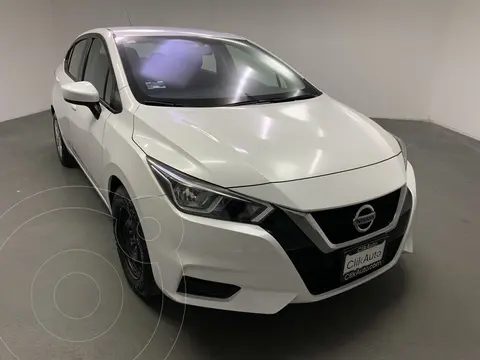 Nissan Versa Sense usado (2020) color Blanco financiado en mensualidades(enganche $42,000 mensualidades desde $6,500)