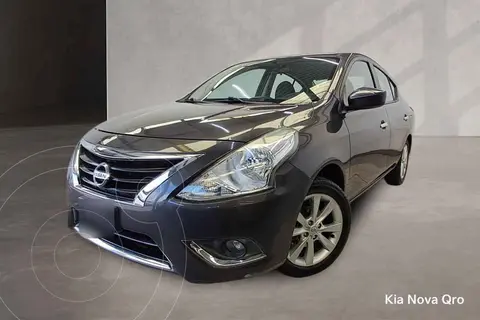 Nissan Versa Advance usado (2018) color Gris financiado en mensualidades(enganche $51,230 mensualidades desde $4,398)