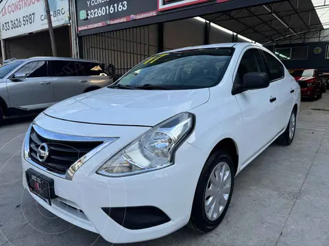 Nissan Versa Drive usado (2017) color Blanco precio $159,900