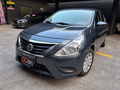 Nissan Versa Sense Aut usado (2017) color Azul precio $185,000