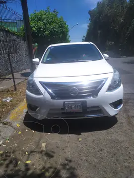 Nissan Versa Exclusive Aut usado (2018) color Blanco precio $225,000