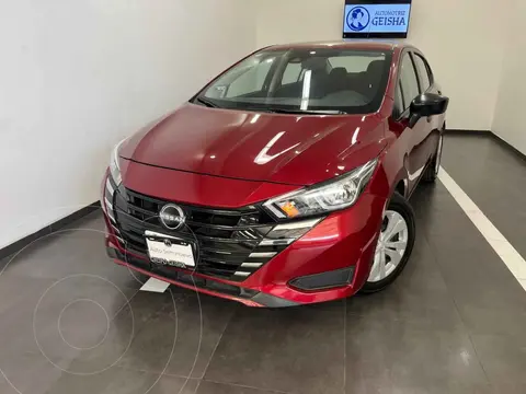 Nissan Versa Sense usado (2024) color Rojo financiado en mensualidades(enganche $62,700 mensualidades desde $6,185)