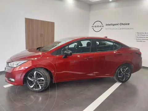 Nissan Versa SR usado (2023) color Rojo precio $360,000