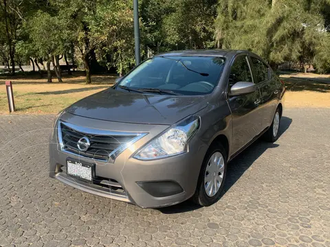 Nissan Versa Sense Aut usado (2018) color Acero precio $223,000