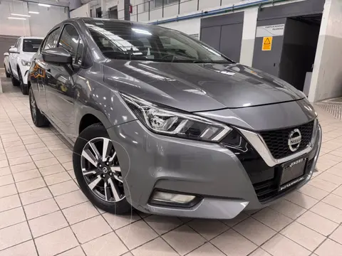 Nissan Versa Advance usado (2021) color Gris precio $275,000