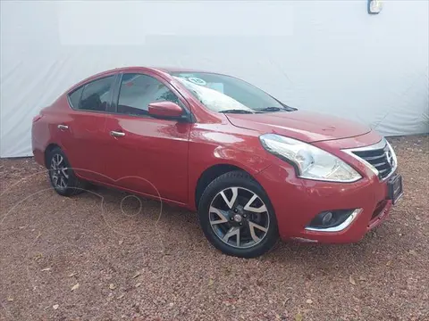 Nissan Versa Exclusive NAVI Aut usado (2015) color Rojo precio $179,000