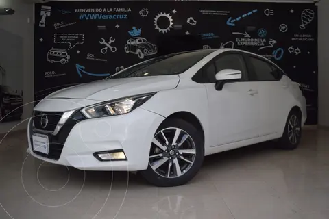 Nissan Versa Advance usado (2021) color Blanco precio $319,000