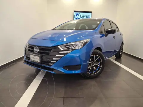 Nissan Versa Sense Aut usado (2024) color Azul precio $360,000