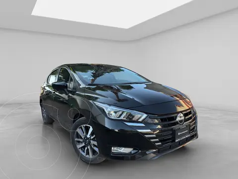 Nissan Versa Advance usado (2024) color Negro precio $310,000